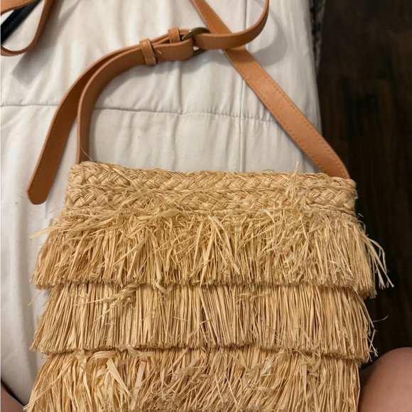 Universal Thread Tan Crossbody Bag - Picture 1 of 2
